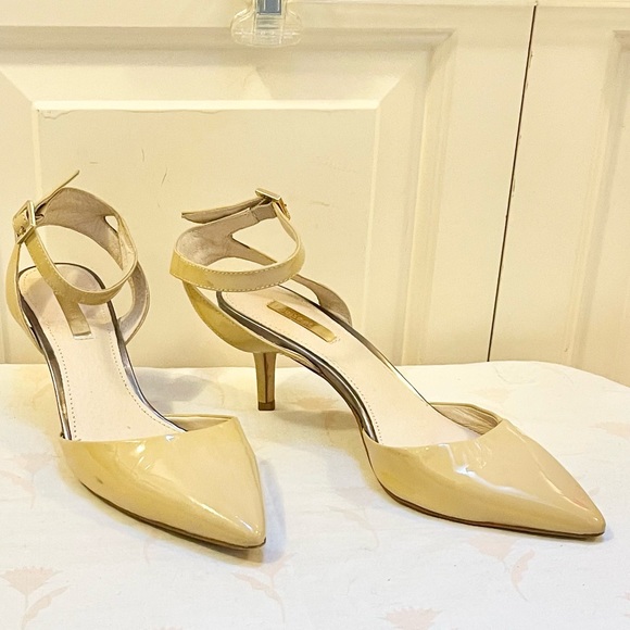 Louise et cie Lo-Esperance ankle strap pumps - Picture 3 of 14